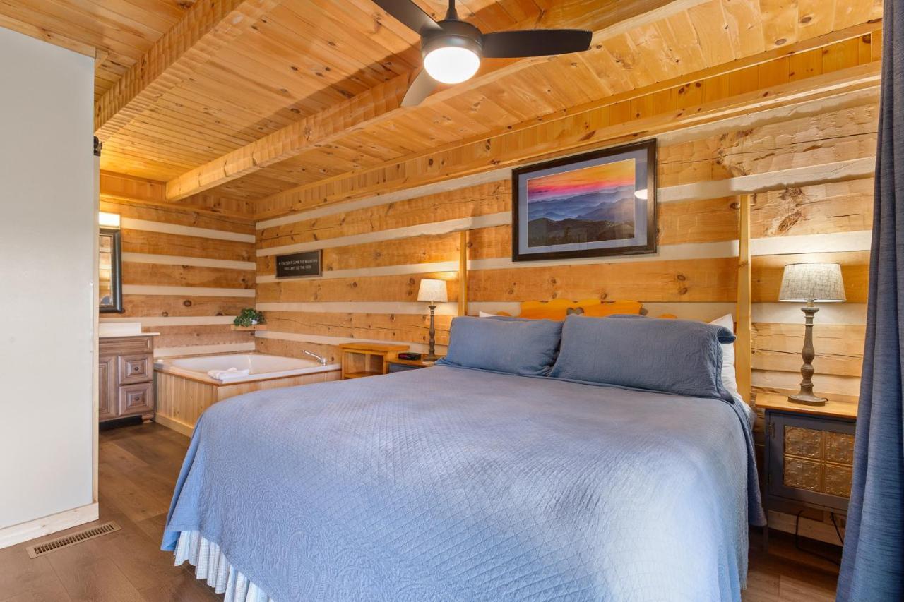 Nestled Inn McCookville Esterno foto