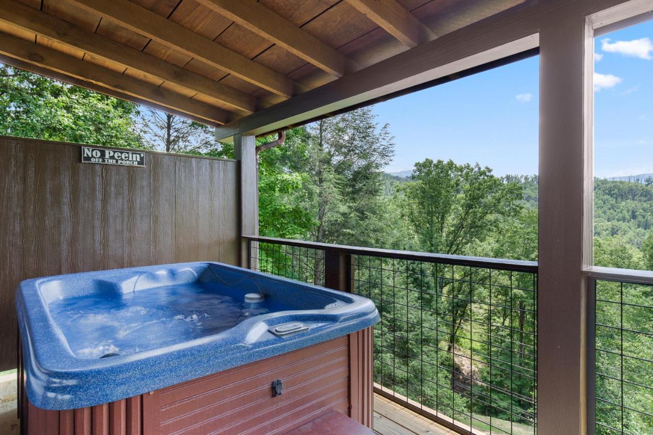Nestled Inn McCookville Esterno foto